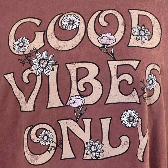 Maurice's "Good Vibes Only" Class T Size XL, 100% Cotton - Picture 2 of 5